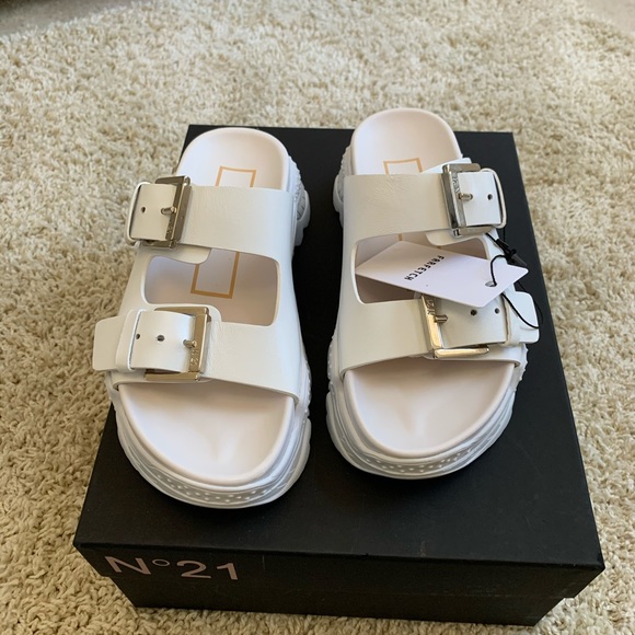 N*21 (NumeroVentuno) - Picture 3 of 7